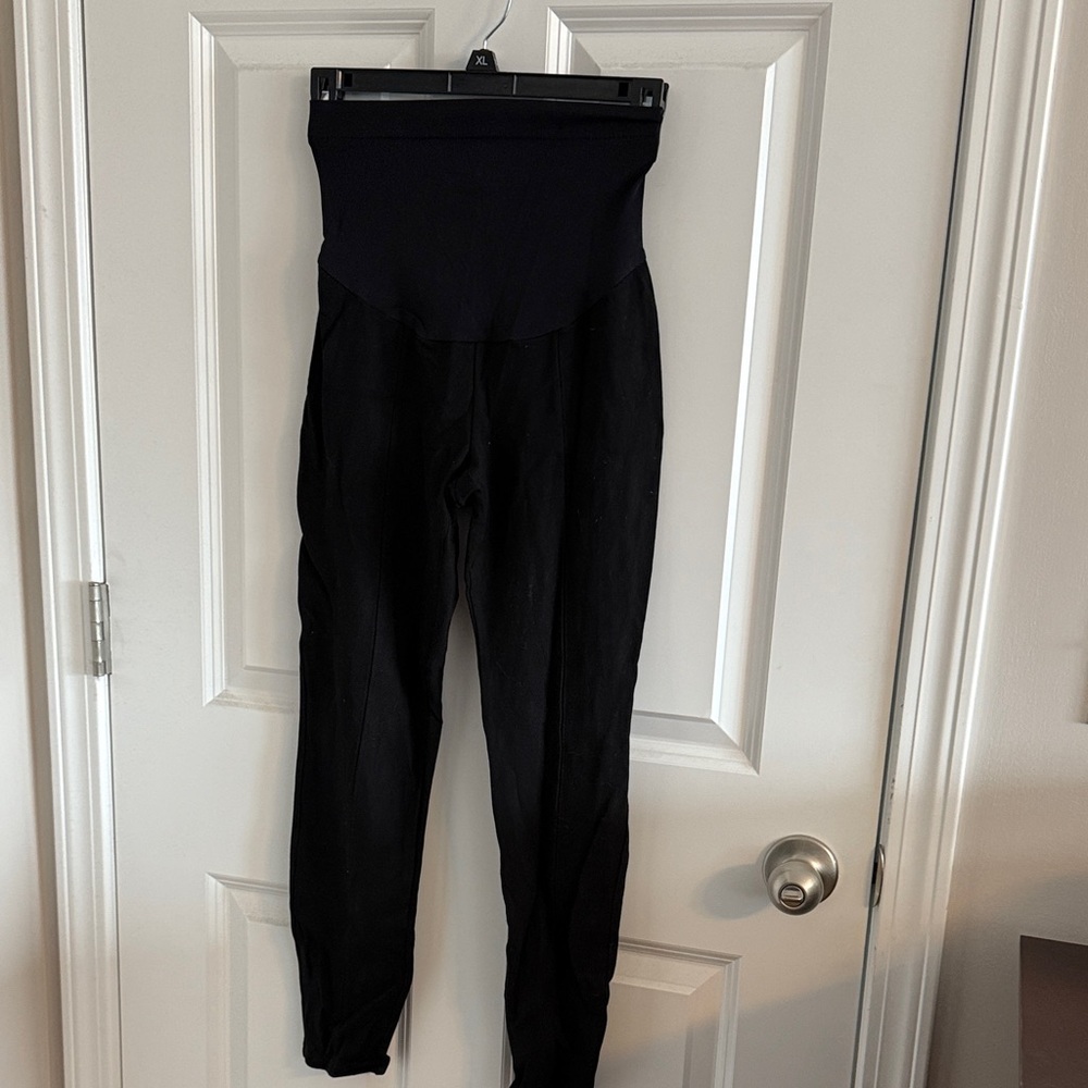 Old Navy maternity Black Leggings
